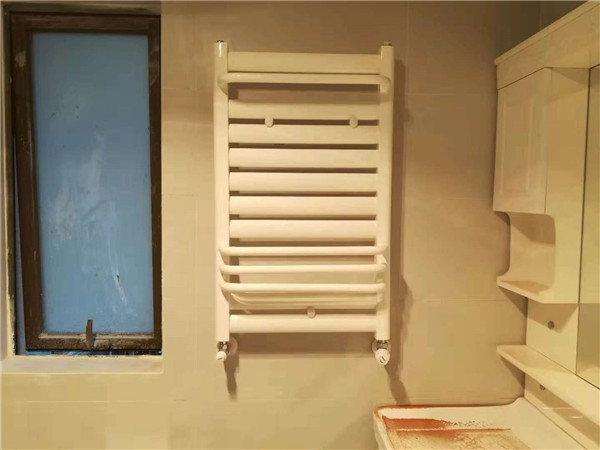 十里畫卷——明裝暖氣片安裝